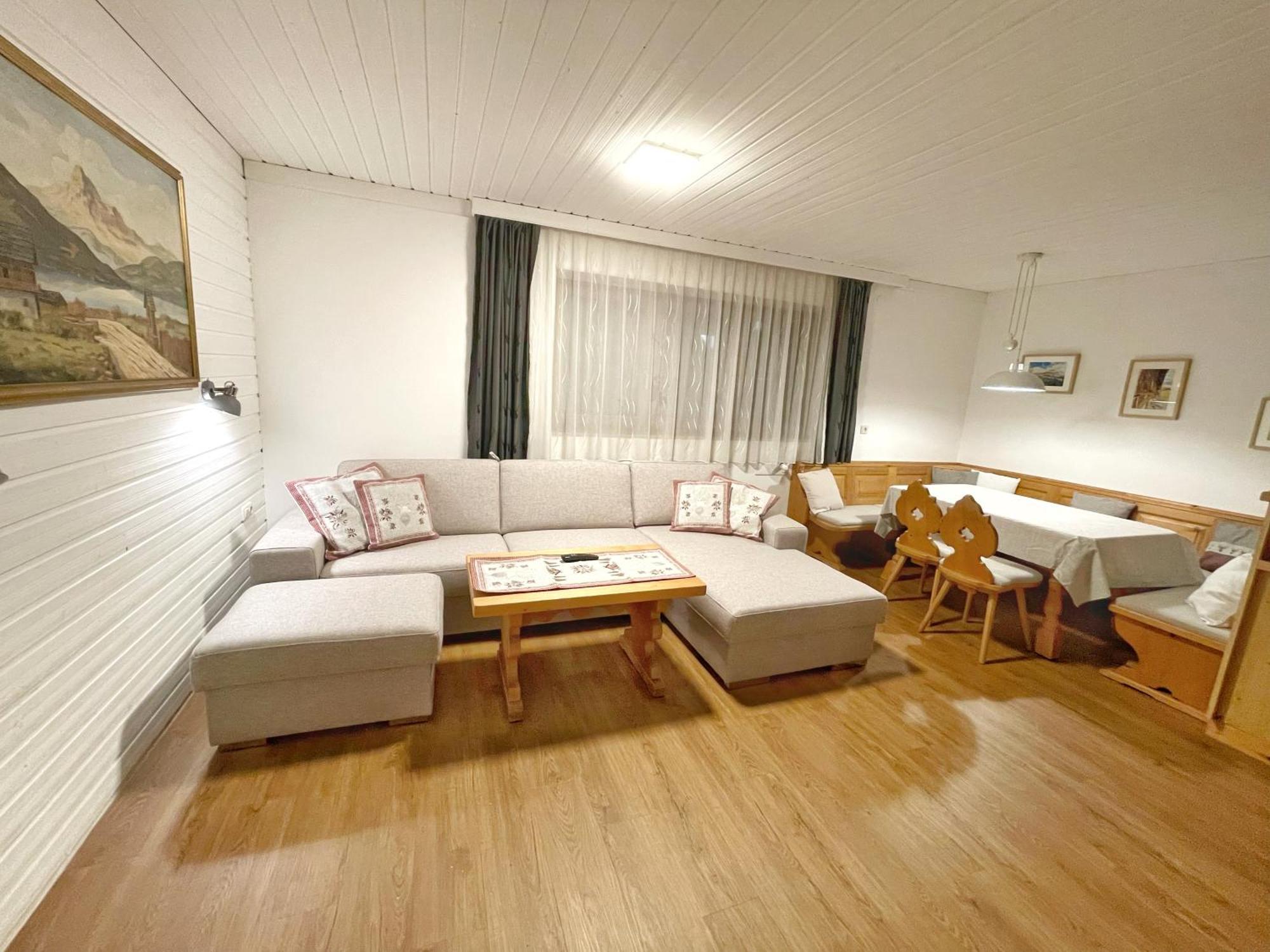Pension Erlhof Saalfelden Esterno foto