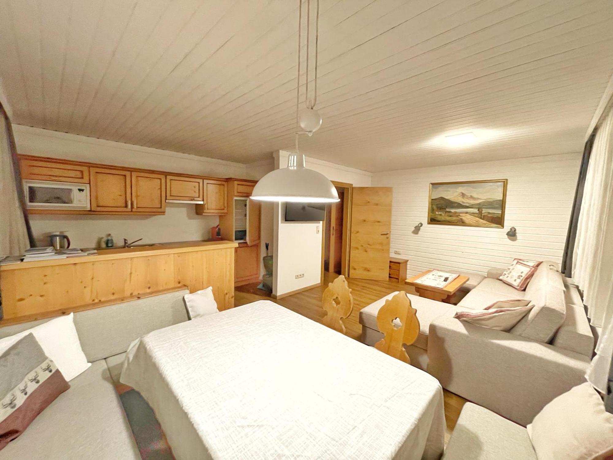 Pension Erlhof Saalfelden Esterno foto